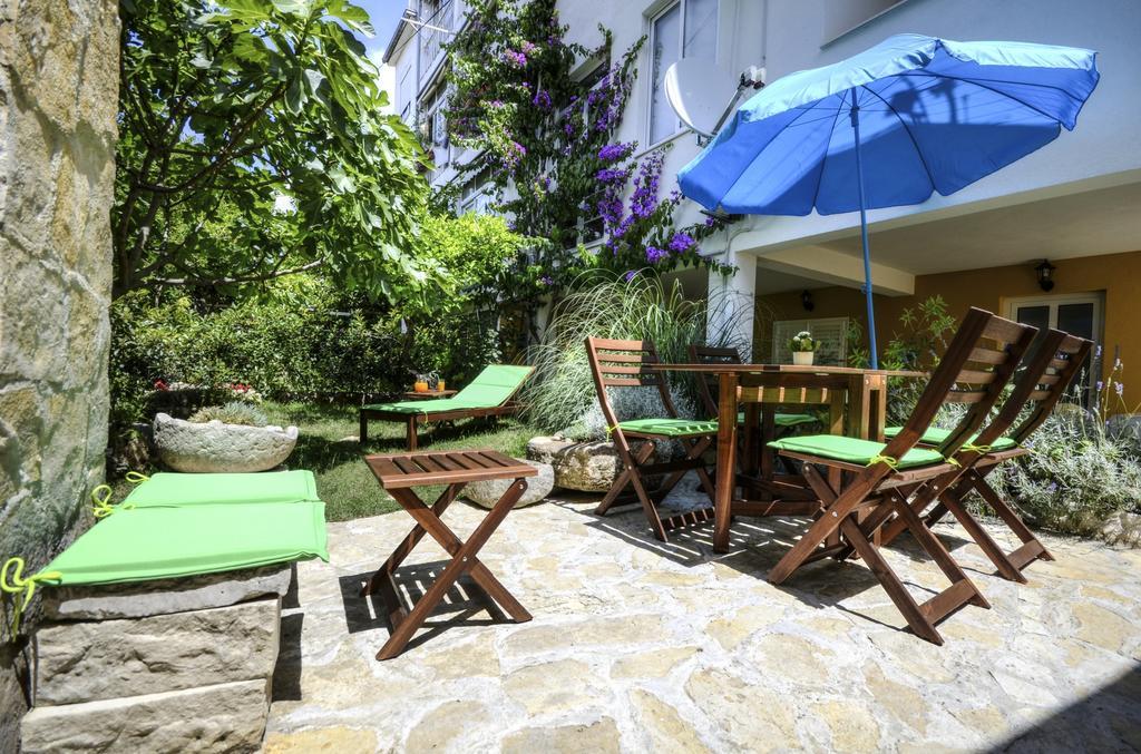Apartments Ivan Makarska Esterno foto